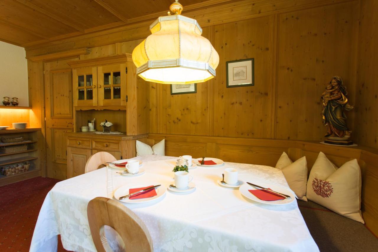 Landhaus Zauser Санкт-Антон-ам-Арльберг Экстерьер фото