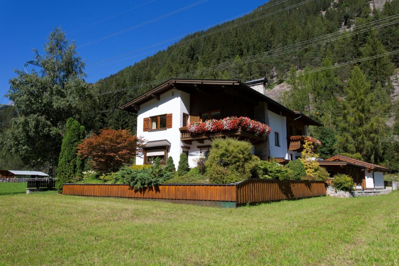 Landhaus Zauser Санкт-Антон-ам-Арльберг Экстерьер фото